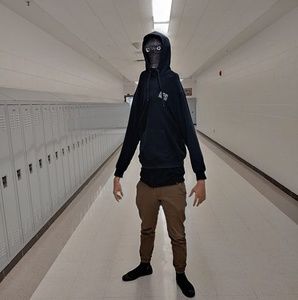 Meet your Posher, Izaak